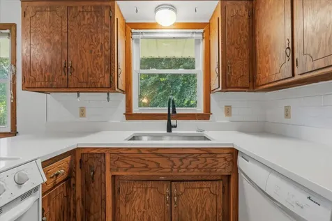 84 Logan Avenue W West Saint Paul MN 55118