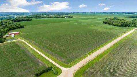 52621 Valley View Circle Mankato MN 56003