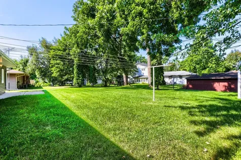 927 Birch Street S Cambridge MN 55008