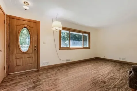 927 Birch Street S Cambridge MN 55008