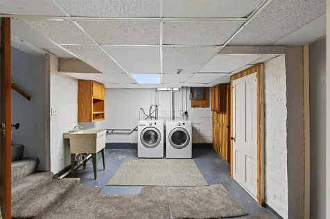 220 N Chestnut Street Belle Plaine MN 56011