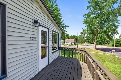 220 N Chestnut Street Belle Plaine MN 56011