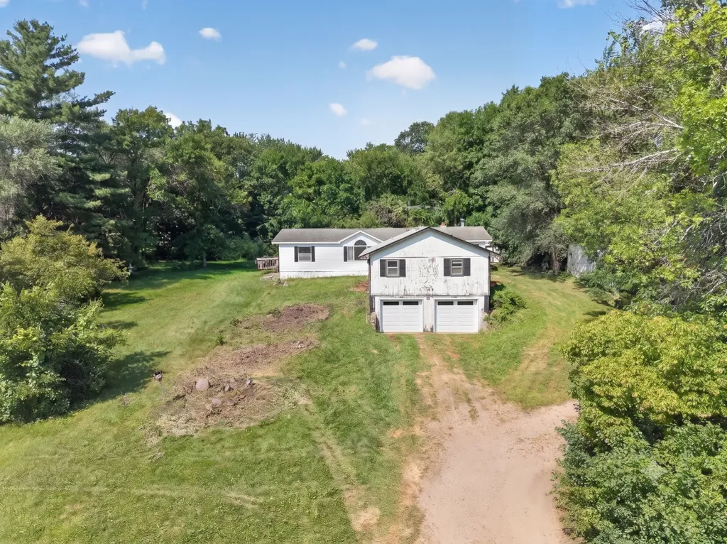 8834 Hamilton Avenue NE Monticello MN 55362