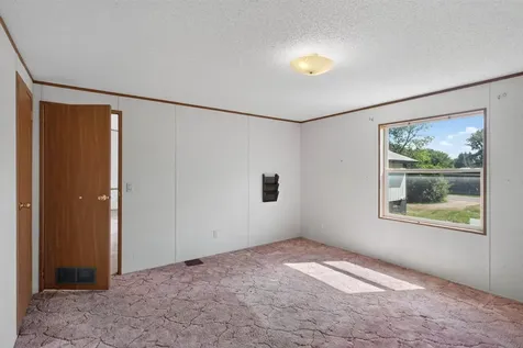 8834 Hamilton Avenue NE Monticello MN 55362