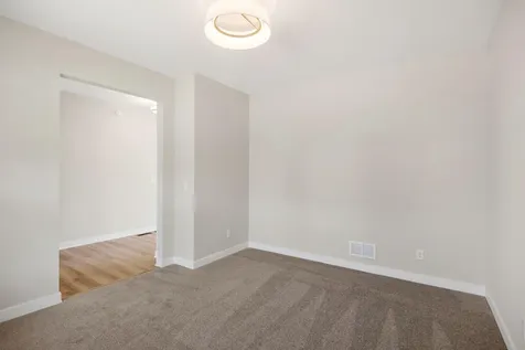17924 Headwaters Drive Lakeville MN 55044
