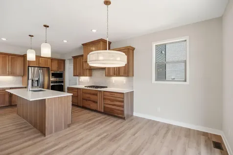 17924 Headwaters Drive Lakeville MN 55044