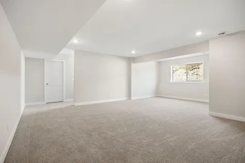 17924 Headwaters Drive Lakeville MN 55044