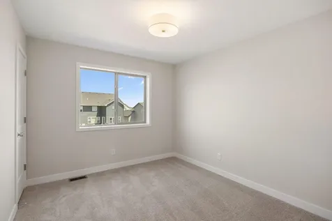 17924 Headwaters Drive Lakeville MN 55044