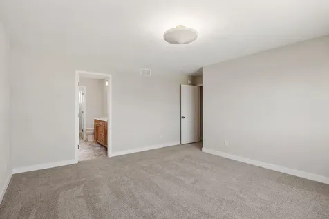 17924 Headwaters Drive Lakeville MN 55044