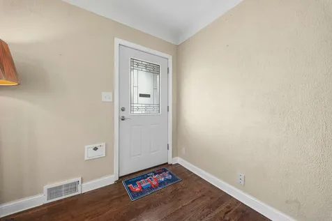 471 White Bear Avenue N Saint Paul MN 55106