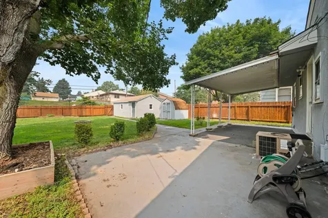 471 White Bear Avenue N Saint Paul MN 55106