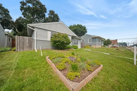 471 White Bear Avenue N Saint Paul MN 55106