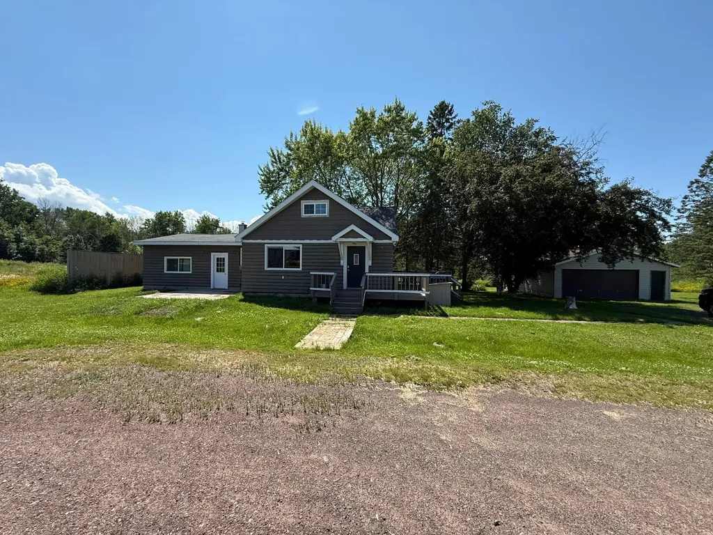 8546 E Spaulding Road South Range WI 54874