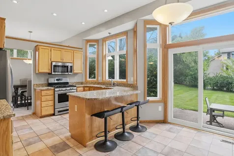 8901 Dunbar Knoll N Brooklyn Park MN 55443