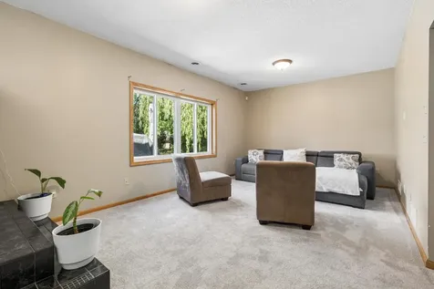 8901 Dunbar Knoll N Brooklyn Park MN 55443