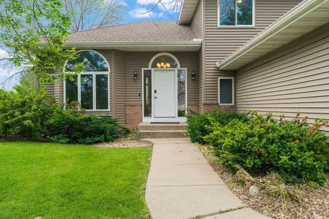 8901 Dunbar Knoll N Brooklyn Park MN 55443
