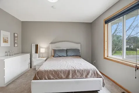 8901 Dunbar Knoll N Brooklyn Park MN 55443