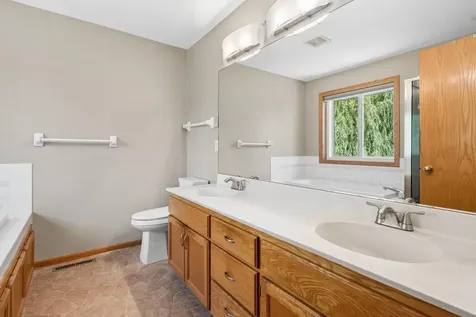 8901 Dunbar Knoll N Brooklyn Park MN 55443