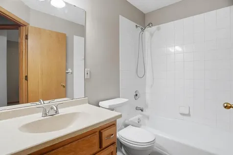 8901 Dunbar Knoll N Brooklyn Park MN 55443