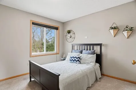 8901 Dunbar Knoll N Brooklyn Park MN 55443