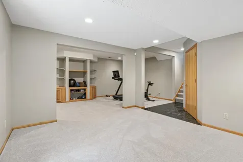 8901 Dunbar Knoll N Brooklyn Park MN 55443