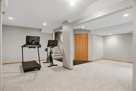 8901 Dunbar Knoll N Brooklyn Park MN 55443