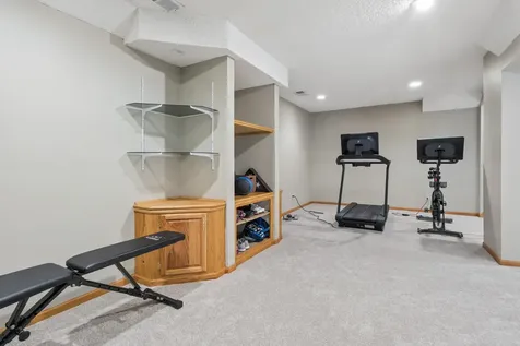 8901 Dunbar Knoll N Brooklyn Park MN 55443