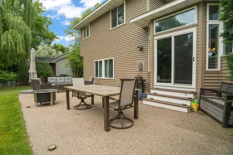 8901 Dunbar Knoll N Brooklyn Park MN 55443
