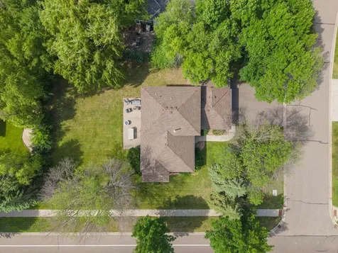 8901 Dunbar Knoll N Brooklyn Park MN 55443