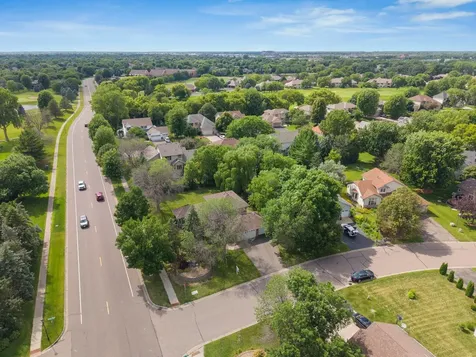 8901 Dunbar Knoll N Brooklyn Park MN 55443