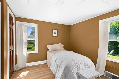 202 Ashland Avenue Carlton MN 55718
