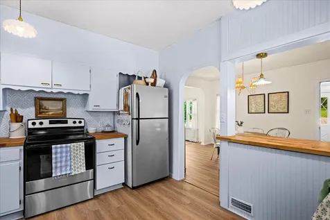 202 Ashland Avenue Carlton MN 55718