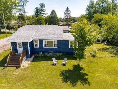 202 Ashland Avenue Carlton MN 55718