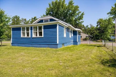 202 Ashland Avenue Carlton MN 55718