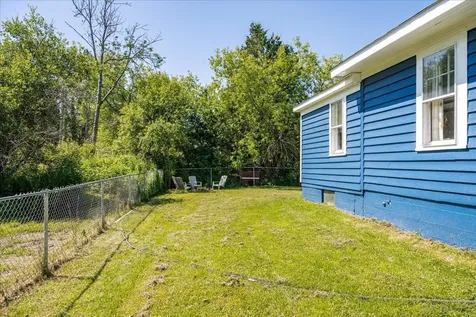 202 Ashland Avenue Carlton MN 55718