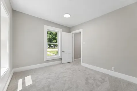403 S Holcombe Avenue Litchfield MN 55355