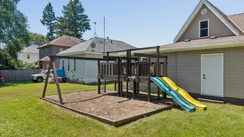 403 S Holcombe Avenue Litchfield MN 55355