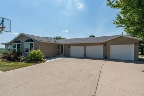 432 3rd Avenue Pemberton MN 56078