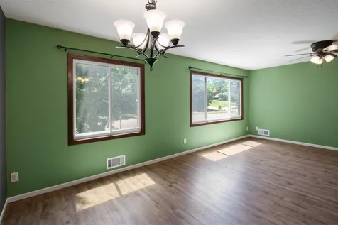 13986 Herald Way Apple Valley MN 55124
