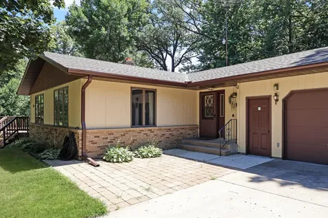 24321 Koenig Drive Saint Augusta MN 56301