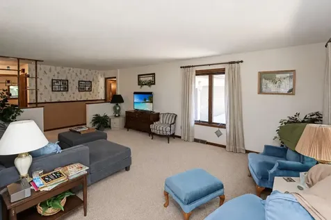 24321 Koenig Drive Saint Augusta MN 56301