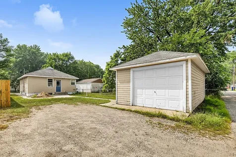 122 30th Avenue N Saint Cloud MN 56303