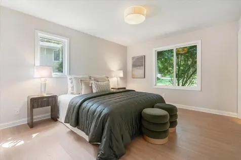 12738 Gordon Drive Eden Prairie MN 55346