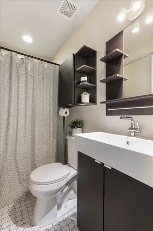 12738 Gordon Drive Eden Prairie MN 55346