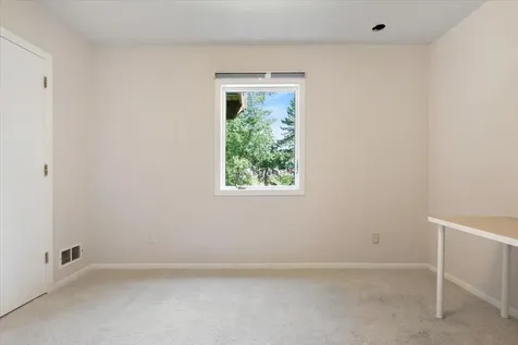 12738 Gordon Drive Eden Prairie MN 55346