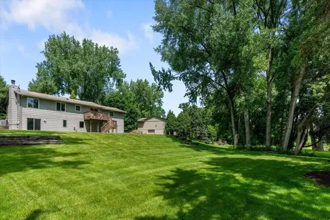 12738 Gordon Drive Eden Prairie MN 55346