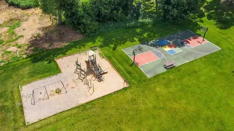 12738 Gordon Drive Eden Prairie MN 55346