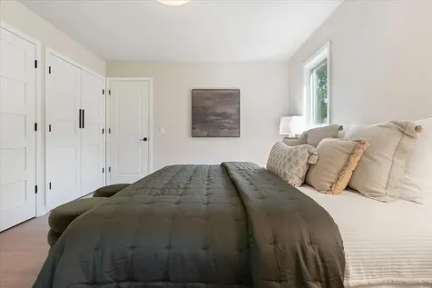 12738 Gordon Drive Eden Prairie MN 55346