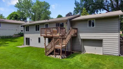 12738 Gordon Drive Eden Prairie MN 55346
