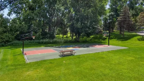 12738 Gordon Drive Eden Prairie MN 55346